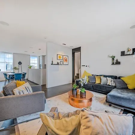 Jacob Apartment